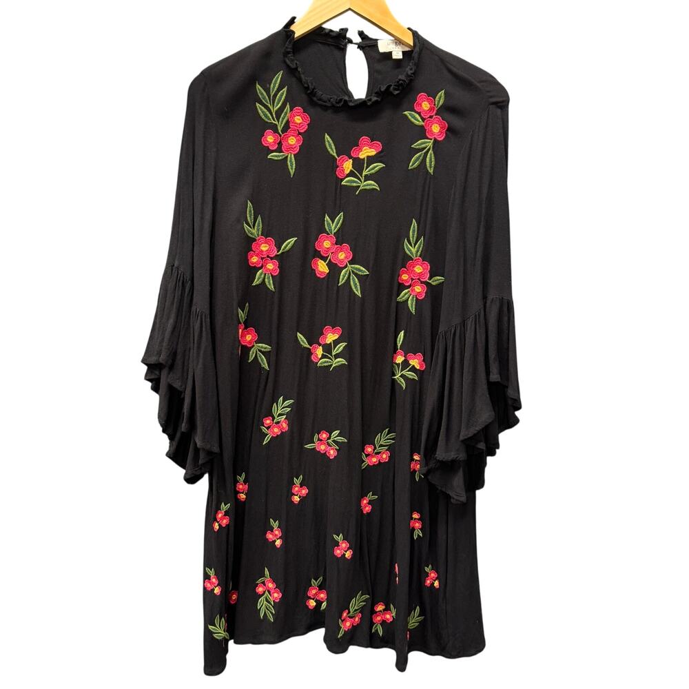 Umgee Dress Womens Medium Black Floral‎ Embroidered Boho Knee Length Bell Sleeve